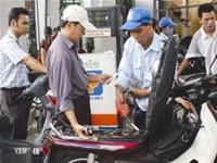 Giá xăng dầu tại Việt Nam và vấn đề xuất lậu