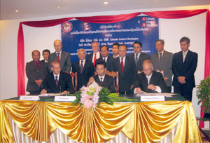 Công ty xi măng lớn nhất Lào dự định niêm yết vào cuối 2012