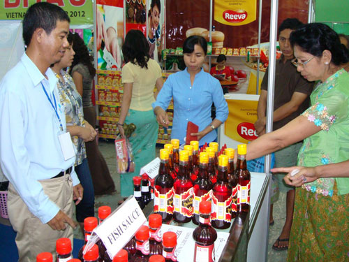 Hàng thực phẩm của Việt Nam rất hút khách hàng tại Myanmar