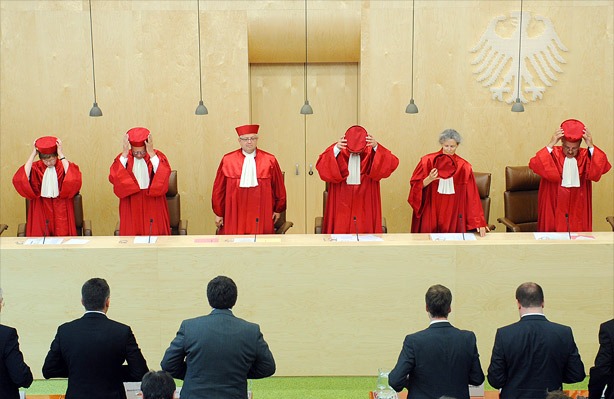 Tòa án Hiến pháp Đức đồng ý thông qua quỹ giải cứu vĩnh viễn châu Âu