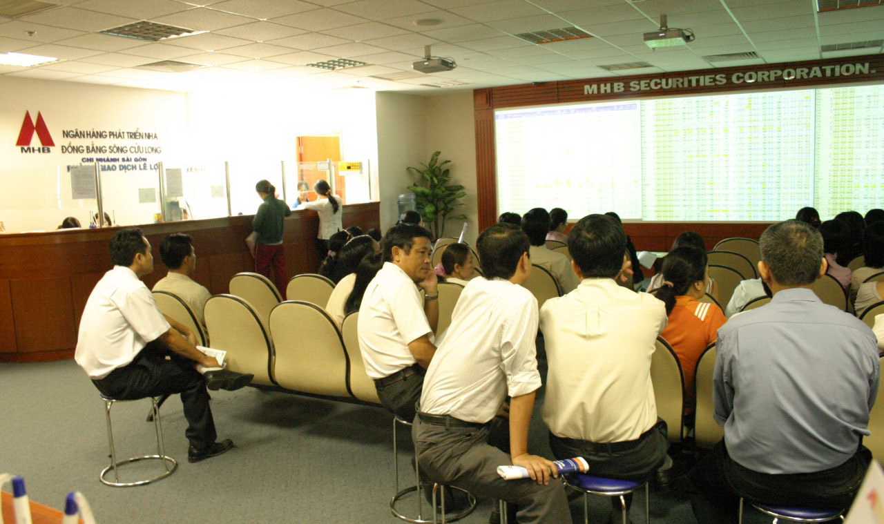 MHBS bị phong tỏa tài khoản tại MHB – CN Sài Gòn