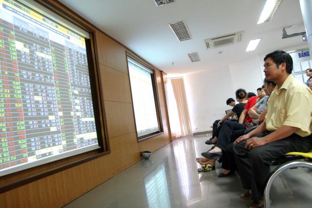 CK Bản Việt: Gia tăng tỷ trọng cổ phiếu vào đầu phiên mai