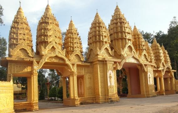 Đại gia Trầm Bê xây ngôi chùa thứ 9, trị giá 600.000 USD