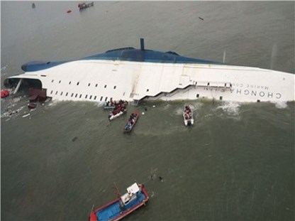 Hàn Quốc: Ngành bảo hiểm đối mặt với khoản tiền khổng lồ cho vụ chìm phà