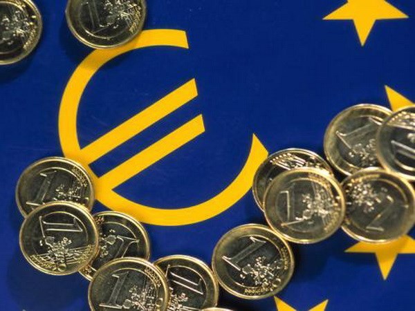 Eurozone: Thâm hụt ngân sách giảm, nợ công tăng