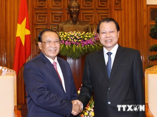 Việt Nam-Lào đẩy mạnh hợp tác trong lĩnh vực tài chính