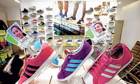 Nike, Adidas chuyển nhiều đơn hàng từ Trung Quốc sang Việt Nam