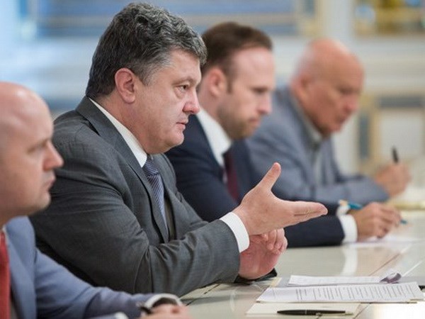 "Không thể giải quyết vấn đề miền Đông Ukraine bằng vũ lực"