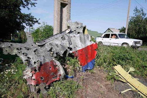 Ủy ban An toàn Hà Lan: MH17 đã phát nổ giữa trời