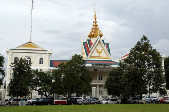 Chứng khoán Campuchia tạm ngưng giao dịch 8 phiên