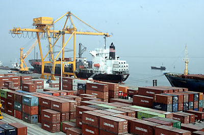 Kim ngạch xuất nhập khẩu vượt 216 tỷ USD sau 9 tháng