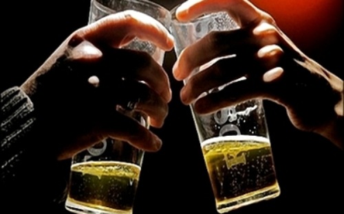 Thuốc lá, bia, rượu... có thể bị tăng thuế
