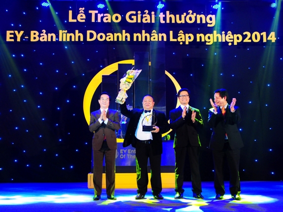 Ông Lê Phước Vũ đạt hạng nhất giải thưởng “EY - Bản lĩnh Doanh nhân Lập nghiệp” 2014