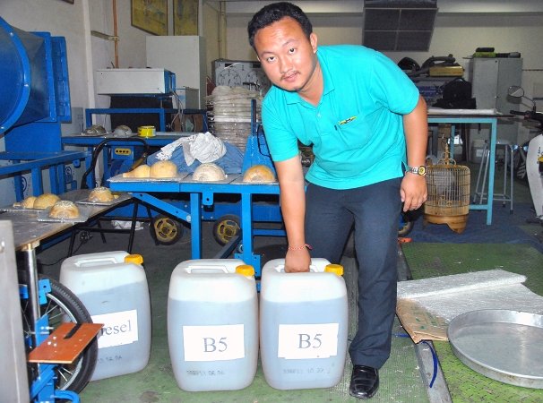 Nhiên liệu sinh học theo công nghệ Việt Nam được bán tại Lào