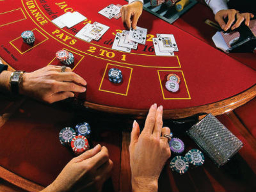 Làm thêm phải nộp thuế, trúng bạc casino được miễn thu