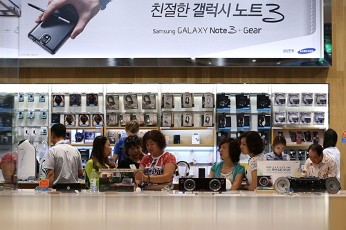 Lợi nhuận Samsung lao dốc vì smartphone