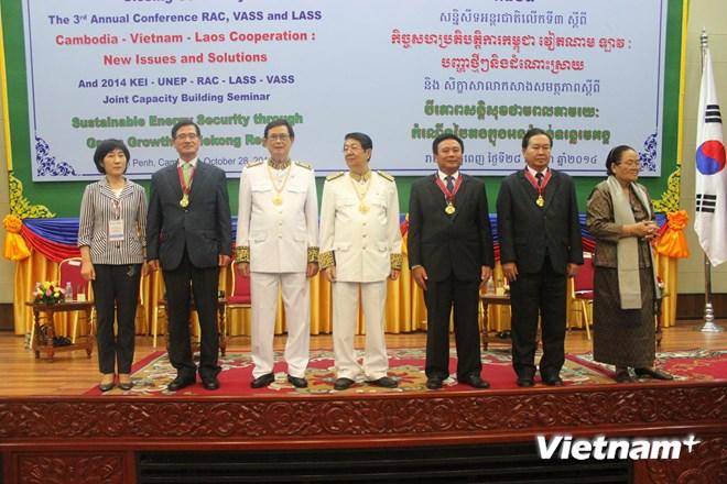 Việt-Lào-Campuchia nâng cao năng lực về tăng trưởng xanh