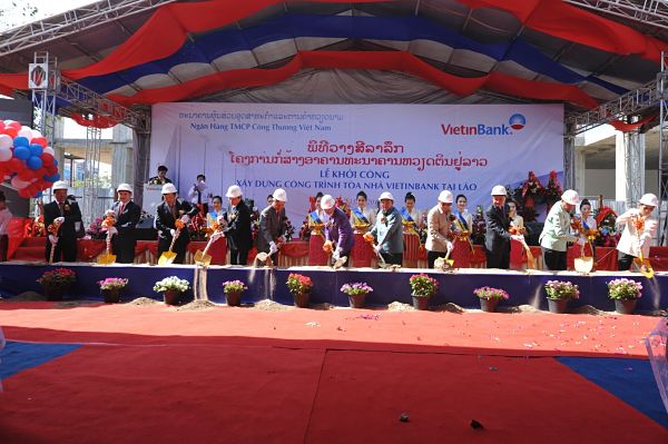 VietinBank đầu tư 25 triệu USD khởi công toàn nhà trụ sở tại Lào