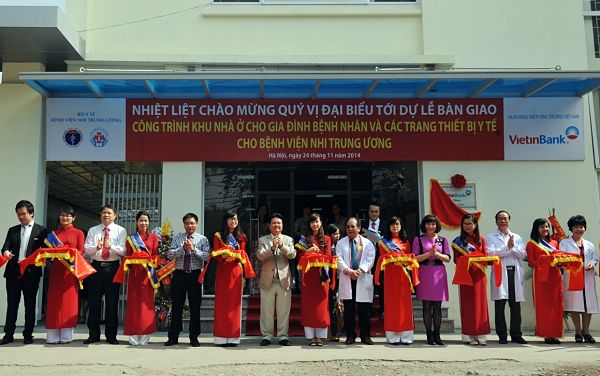 VietinBank trao tặng nhà ở và trang thiết bị y tế cho Bệnh viện Nhi Trung ương