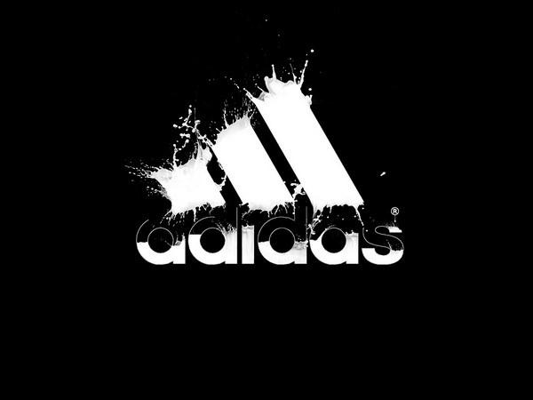 Lợi nhuận của Adidas bị ảnh hưởng do đồng ruble rớt giá