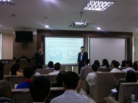 Ông Yun Hang Jin (KIS): VN-Index sẽ tìm lại mức 650 trong năm 2015