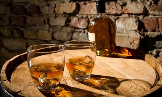 Rượu whisky - "Gà đẻ trứng vàng" của nền kinh tế nước Anh