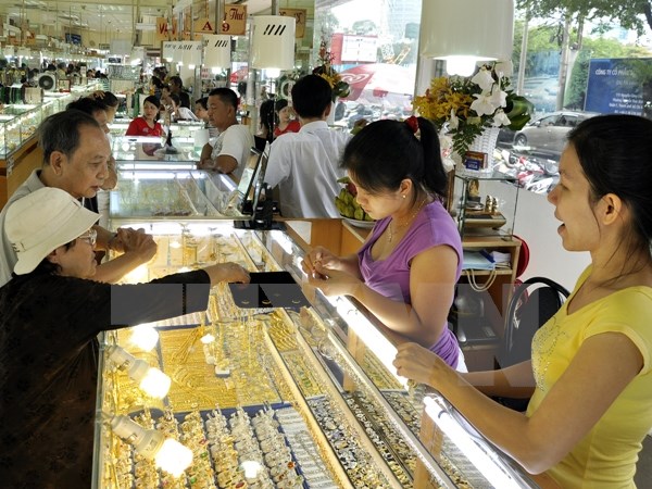 Vàng thế giới đảo chiều kéo vàng SJC tăng thêm 70.000 đồng