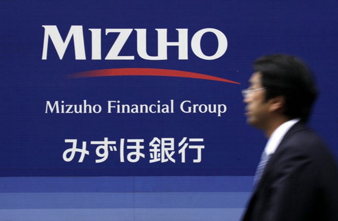 Mizuho mua chi nhánh Royal Bank để tăng cạnh tranh ở Mỹ