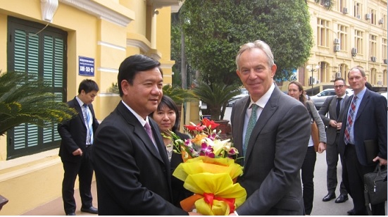 Bộ trưởng Đinh La Thăng tiếp cựu Thủ tướng Anh Tony Blair