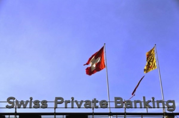 Ngân hàng Thụy Sĩ bị phạt nặng vì giúp khách hàng trốn thuế