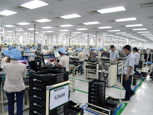 Bloomberg: Việt Nam - công xưởng mới của Châu Á