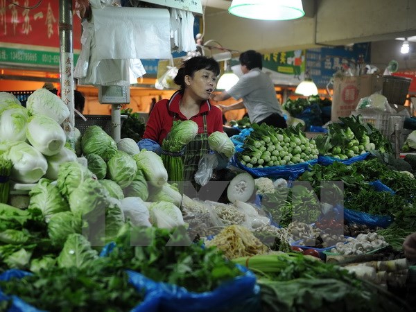 Trung Quốc: Xuất nhập khẩu giảm khá mạnh trong tháng Ba