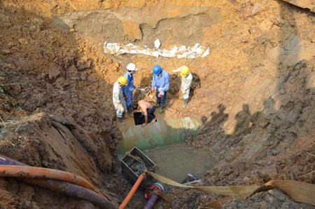 10 lần vỡ ống nước Sông Đà: Vinaconex hứa thi công trong tháng 8