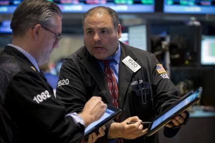 Dow Jones và S&P 500 đồng loạt lập đỉnh mới