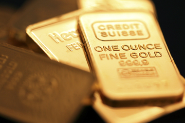 USD leo dốc, vàng giảm tuần đầu tiên trong 3 tuần