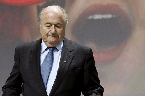 Blatter đổi ý, "rút" quyết định từ chức