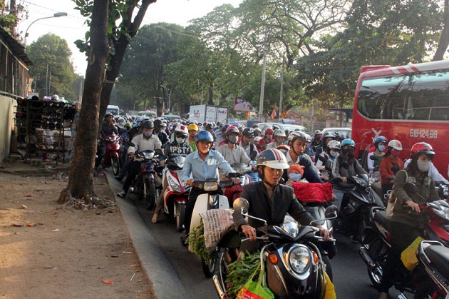 TPHCM: Ngày 1/7 thu phí đường bộ đối với xe máy