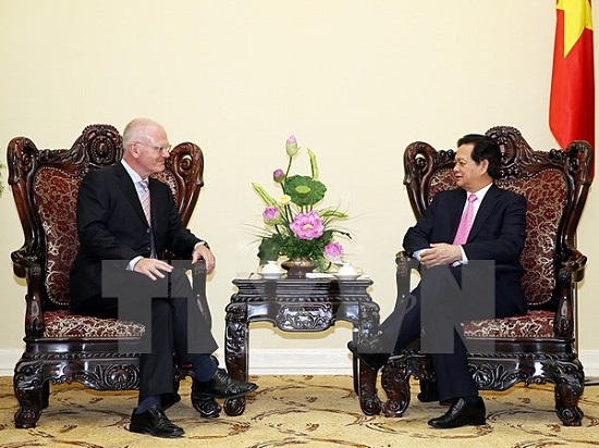 Thủ tướng Nguyễn Tấn Dũng tiếp Đại sứ, Trưởng Phái đoàn Liên minh châu Âu (EU) Franz Jessen.