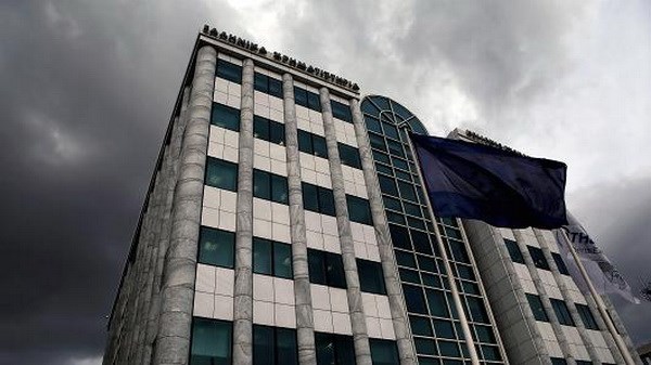ECB "bật đèn xanh," chứng khoán Hy Lạp mở cửa trở lại sau 1 tháng