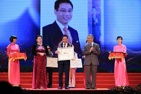 Vinh Quang Việt Nam lần thứ XII: Chủ tịch HĐQT VietinBank Nguyễn Văn Thắng tự hào được tôn vinh