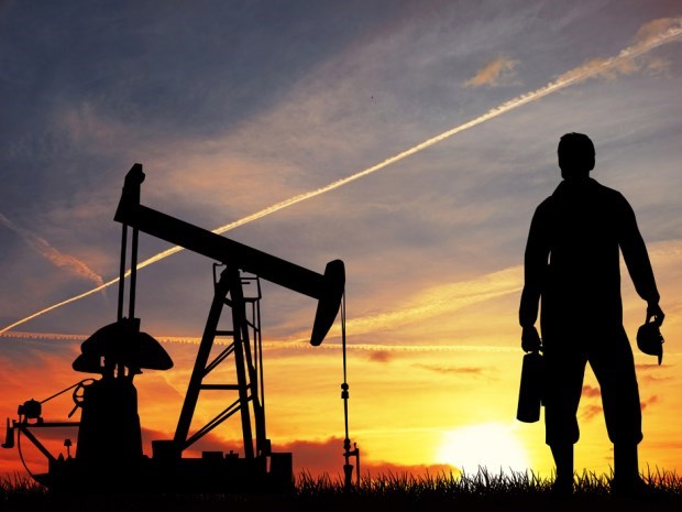 Triển vọng giá dầu thế giới tiếp tục ảm đạm trong ngắn hạn