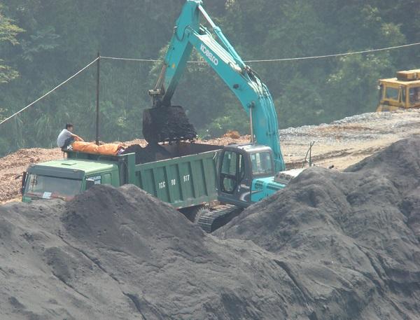 Tồn đọng hơn 300.000 tấn khoáng sản ở Hà Giang: Nguyên nhân do đâu?
