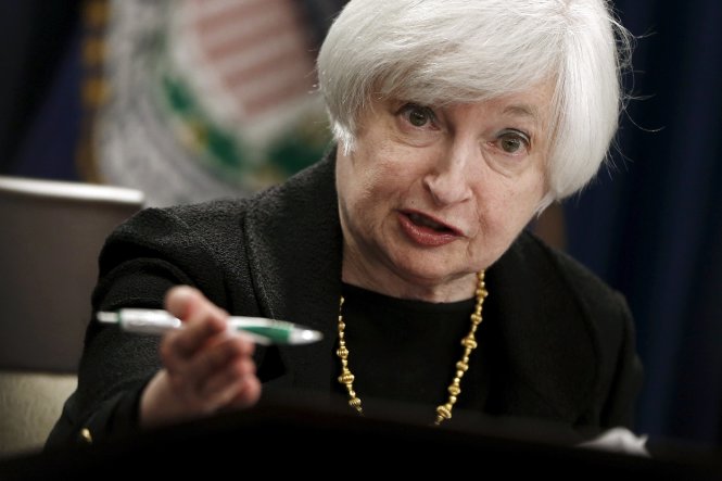 Fed đối mặt với sức ép sau quyết định giữ nguyên lãi suất