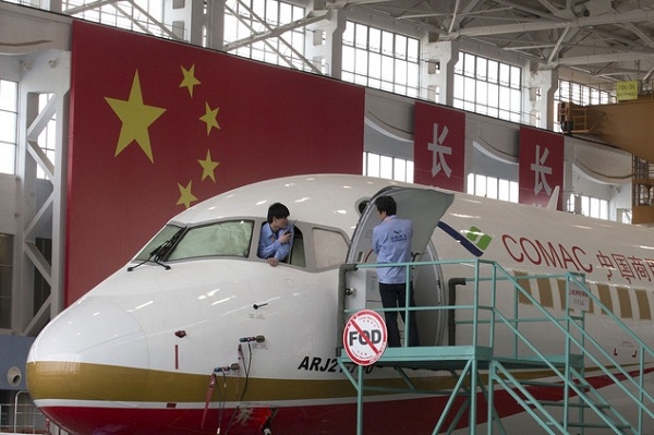 Tham vọng ẩn sau việc Trung Quốc mua 300 máy bay Boeing Mỹ