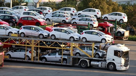 Việt Nam nhập khẩu 97,320 ô tô trong 10 tháng qua