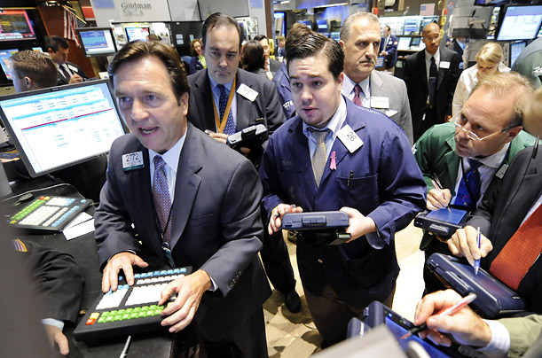 Dow Jones và Nasdaq tăng điểm trước Lễ Tạ ơn, S&P 500 sẩy chân phút cuối
