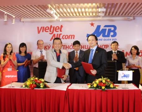 MBB và Vietjet ký thỏa thuận hợp tác trên nhiều lĩnh vực