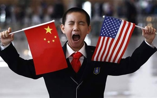 Trung Quốc “đuối” trong cuộc đua GDP với Mỹ