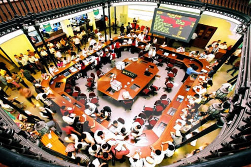 Nâng hạng thị trường chứng khoán Việt Nam để hút dòng vốn ngoại