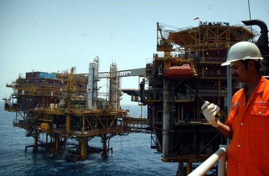 Iran kêu gọi đầu tư 200 tỷ USD phát triển ngành dầu mỏ